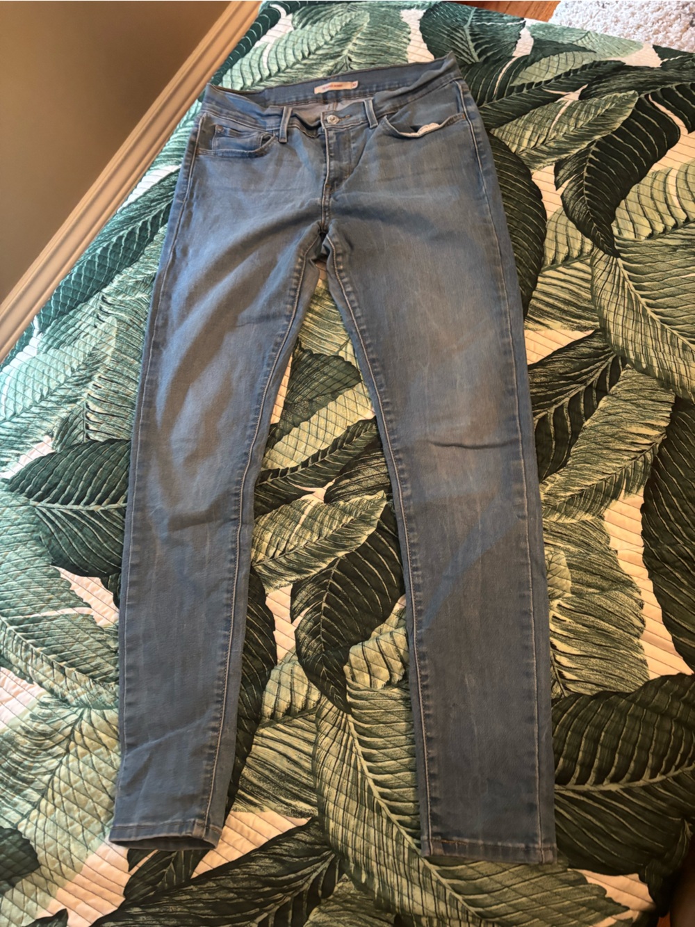 Levi's Blue Women's Skinny Jeans with Red Tab - Picture 4 of 7